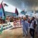 Manifestantes condenam tratamento policial a ativistas da flotilha